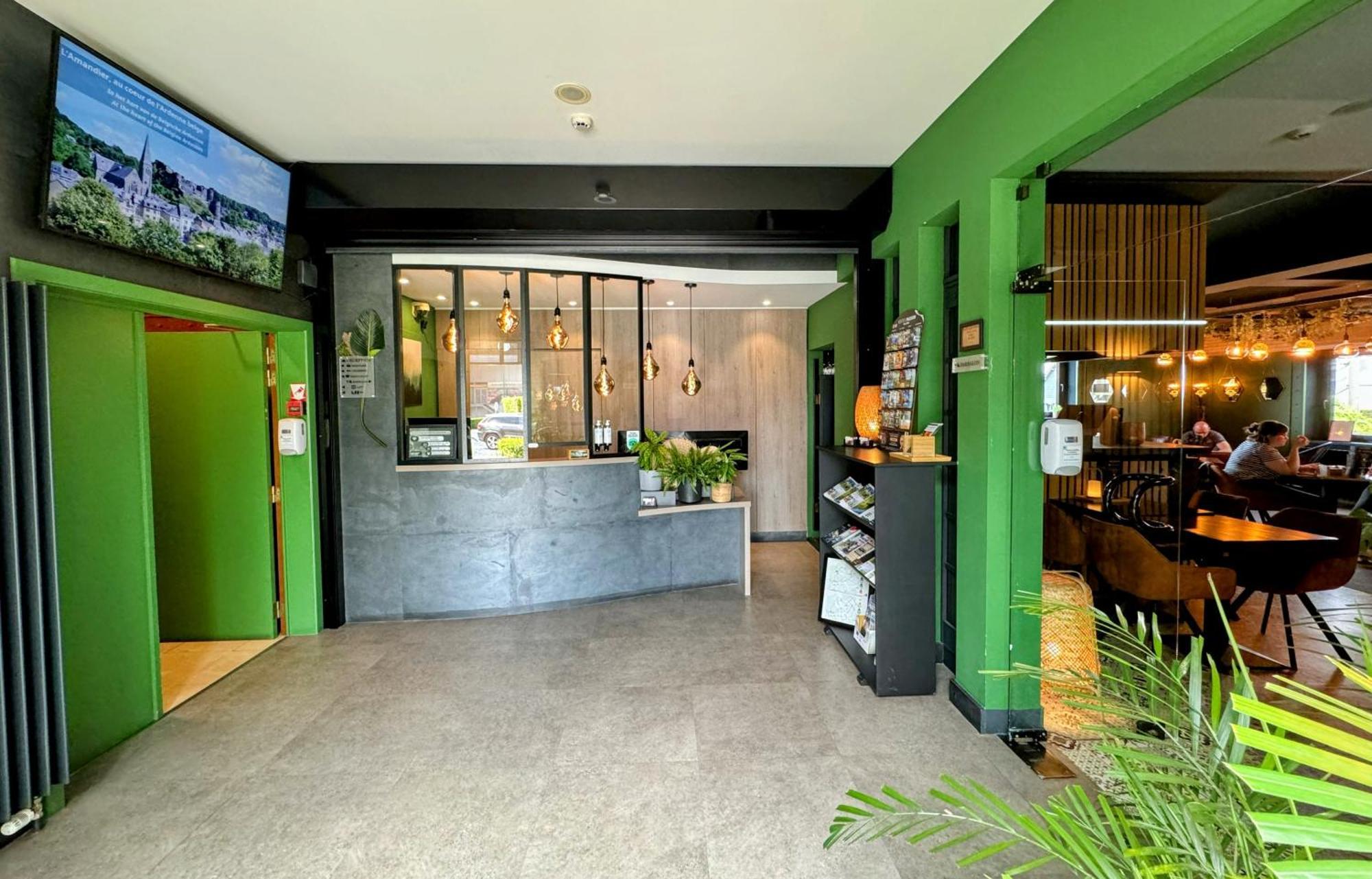 Hotel L'amandier 3*